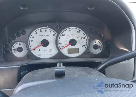 2004 Ford Escape Xlt z USA, uszkodzony, nr VIN 1FMCU03194KB10900